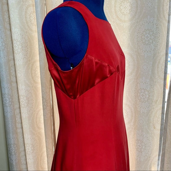 August Silk Red Dress size 6 - Picture 4 of 6